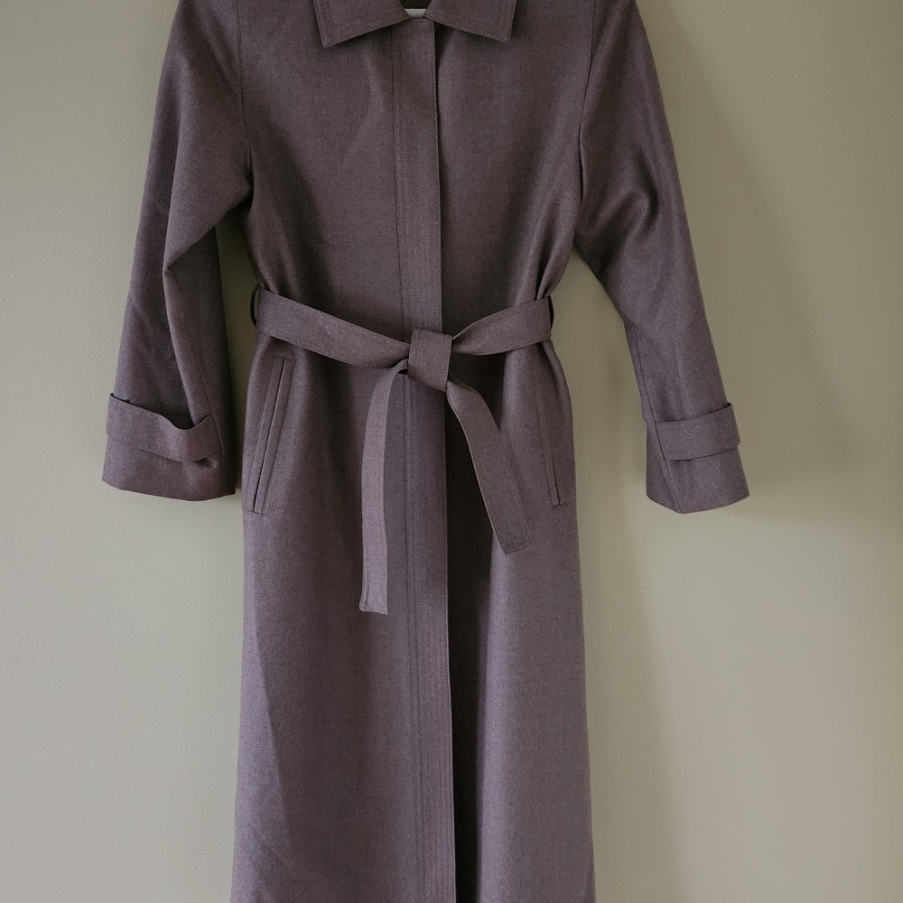 Tsubame Coat Co, Ltd women's 100% wool belted lined collared oatmeal coat Size S